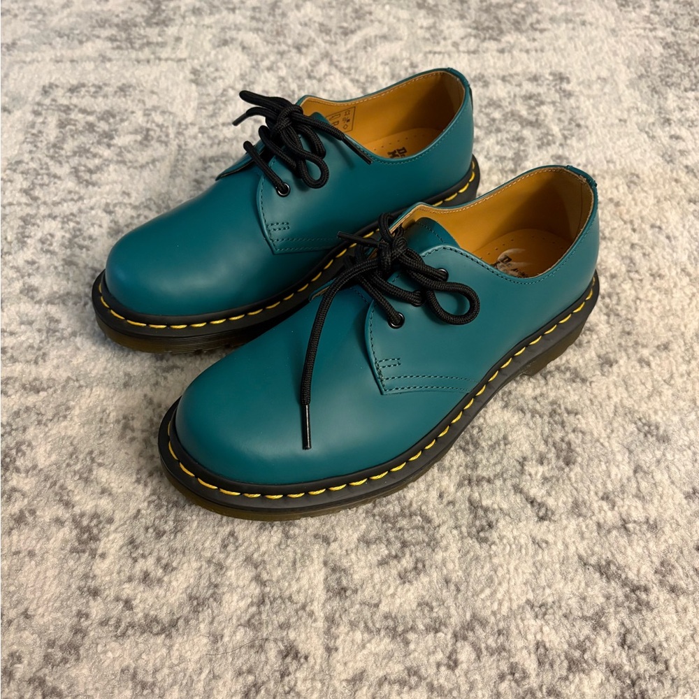 Dr Martens 1461 Teal Oxford Shoes Size 6 Brand New without tag